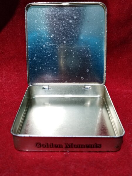 Cutie metalica pentru tigarete Golden Moments-Monument Valley